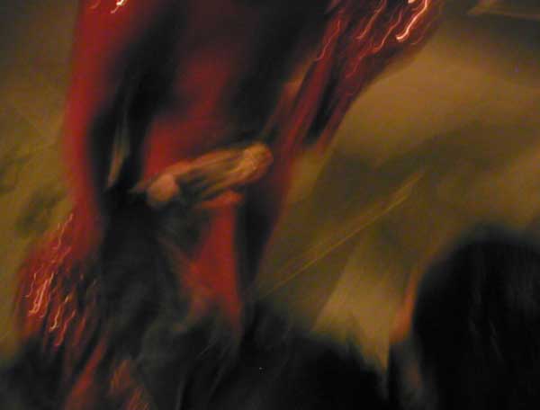 Habiller de nudité - L.L. de Mars 2002